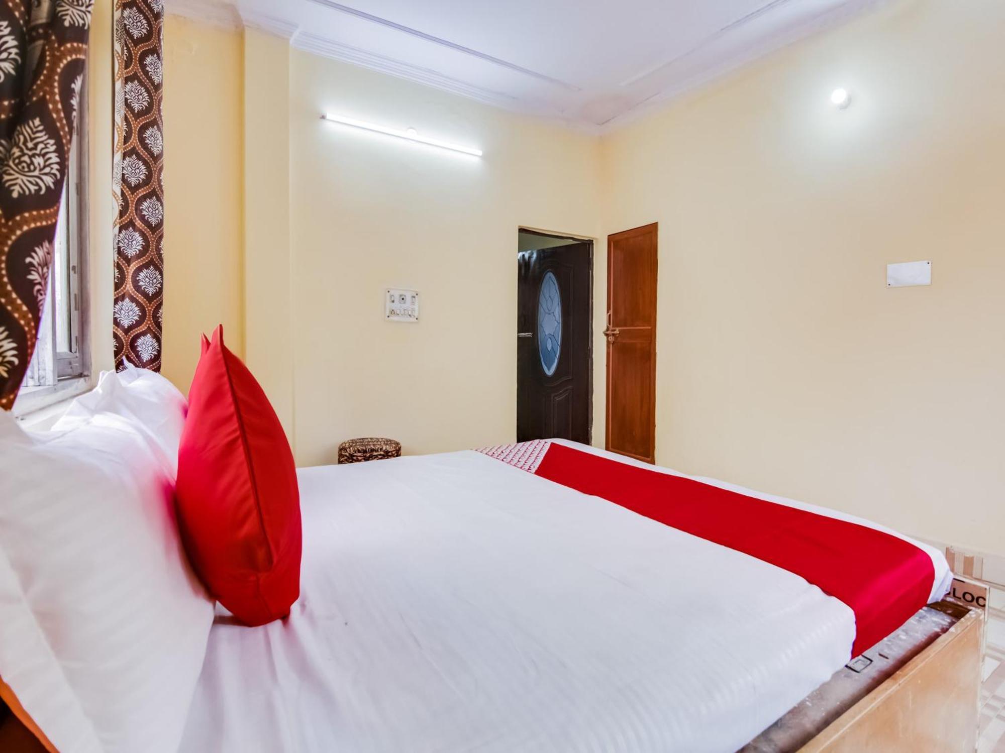 Hotel O Smart View New Delhi Buitenkant foto