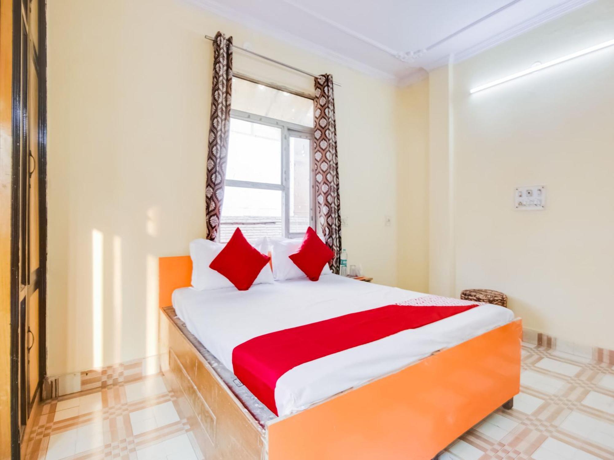 Hotel O Smart View New Delhi Buitenkant foto