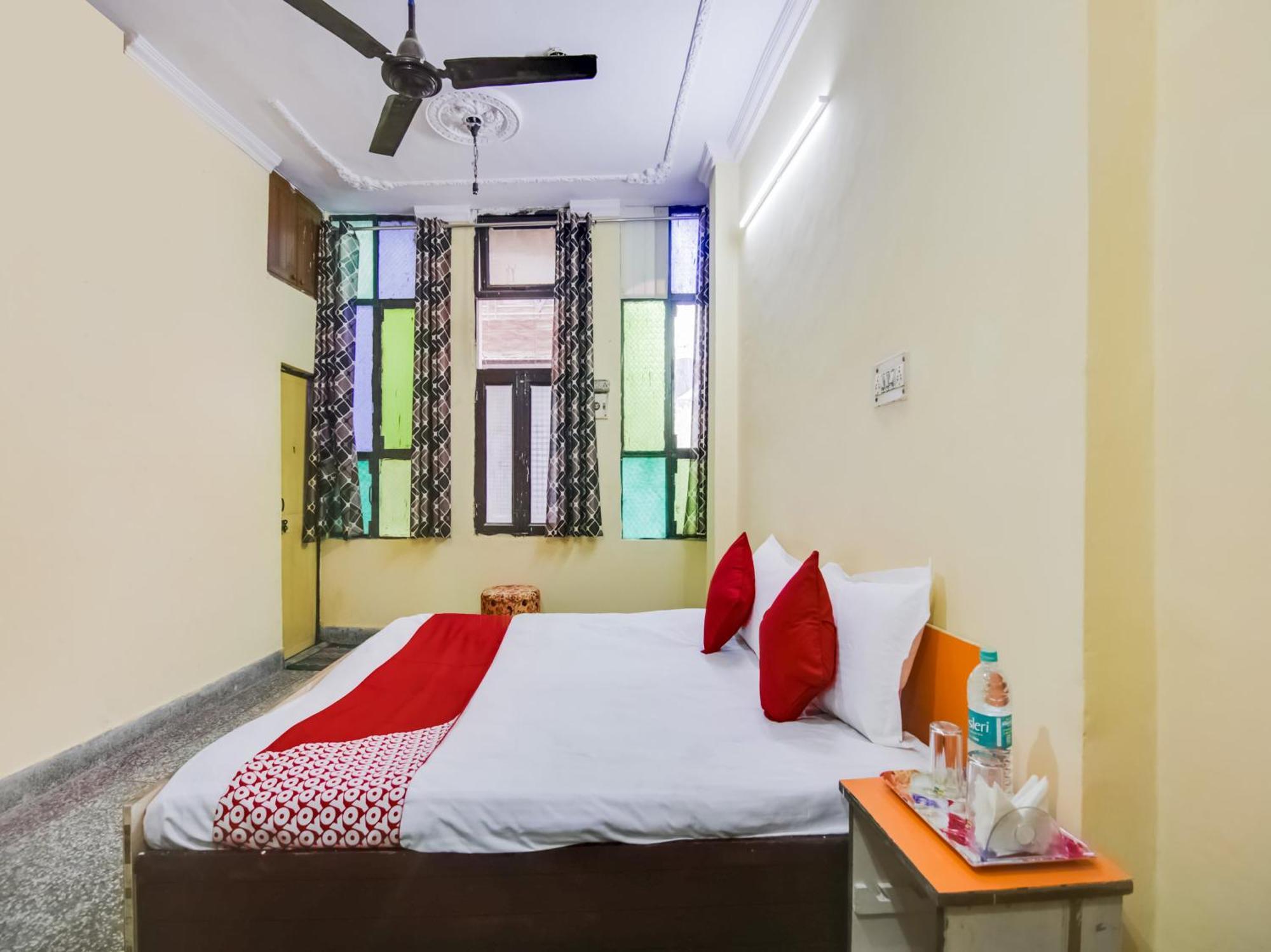 Hotel O Smart View New Delhi Buitenkant foto
