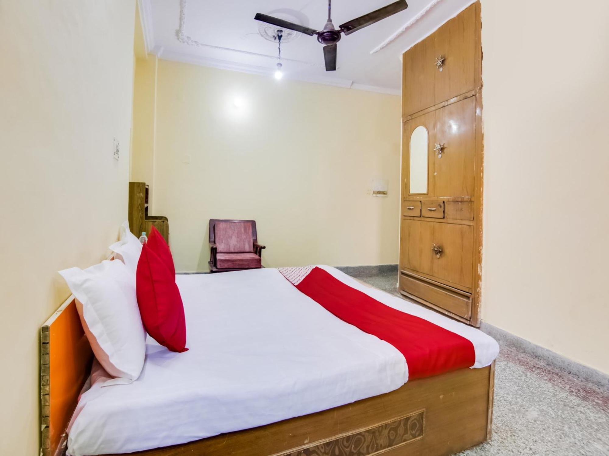 Hotel O Smart View New Delhi Buitenkant foto